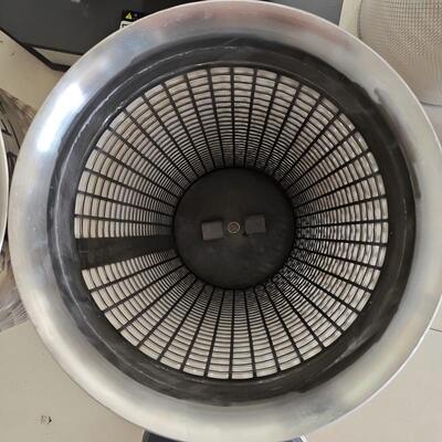 High Efficiency Stainless Steel Air Filter Element with High Dust Capacity for Industrial Applications